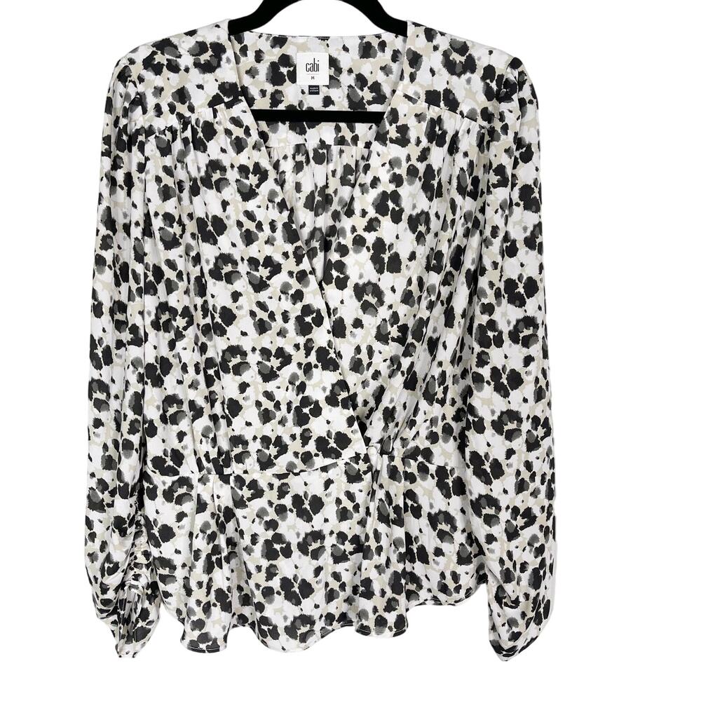 Cabi Medium White Black Gray Rosette Blouse Long Sleeve Print V Neck Wrap #5898